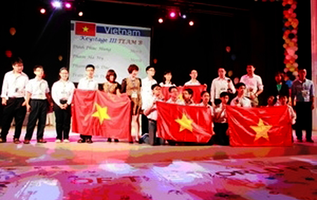 Vietnam ganó 3 medallas de oro en concurso internacional de matemáticas